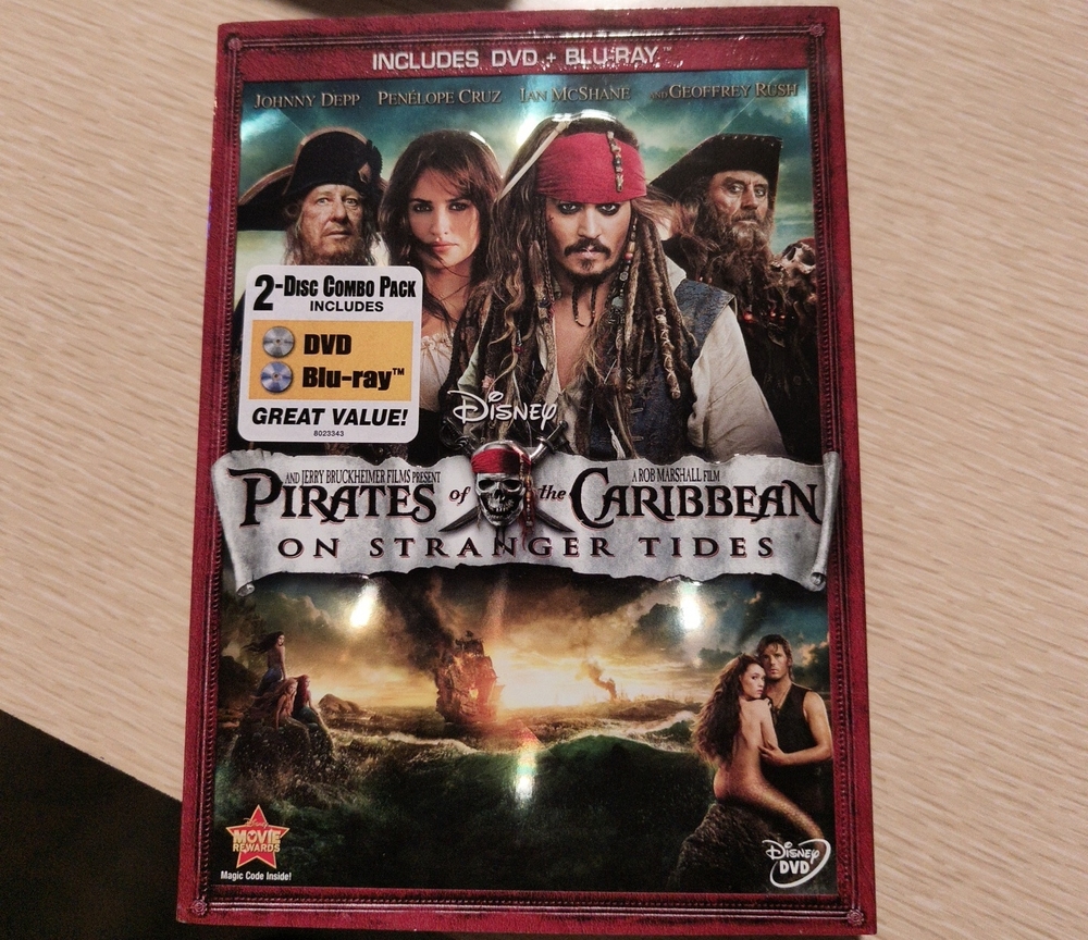 NEW Disney Pirates of the Caribbean: On Stranger Tides DVD & Blu-Ray Set @pc Set